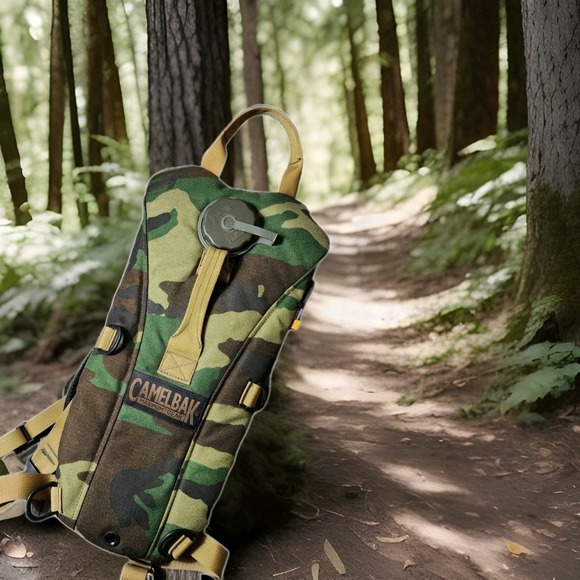 Camelbak Maximum Gear - Cordura ThermoBak 3L - Hydration Pack Woodland Camo - Picture 1 of 2